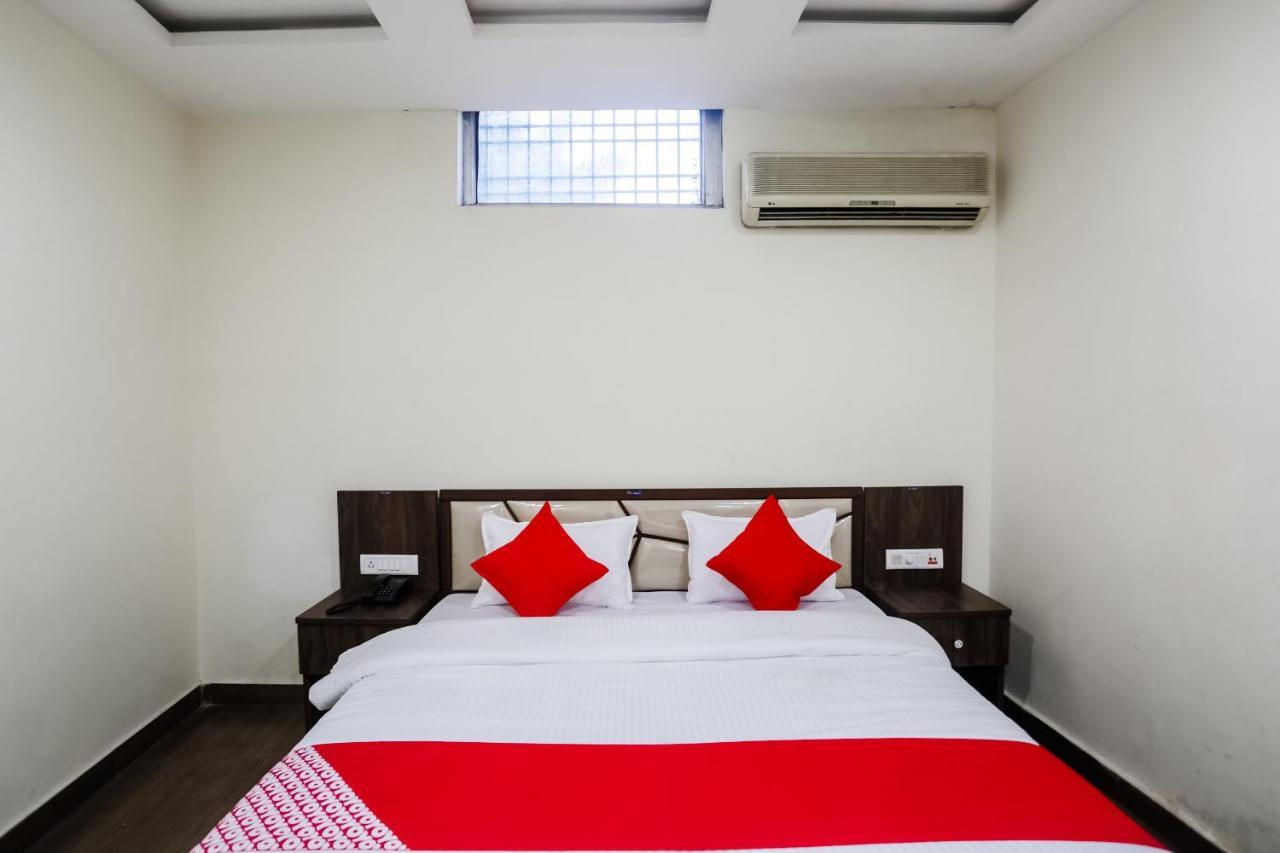 Oyo 63134 Hotel Red Queen Raigarh Kültér fotó